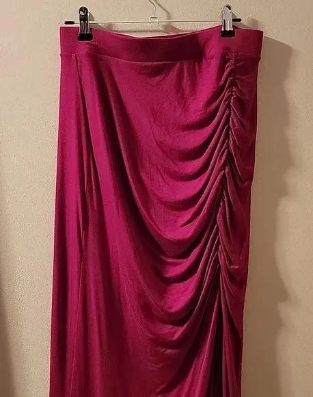Charlotte Russe Asymmetrical Ruching Slit Skirt - Size M - Image 4