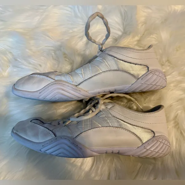 NFINITY Evolution White Sneakers Size 8.5 - Image 2