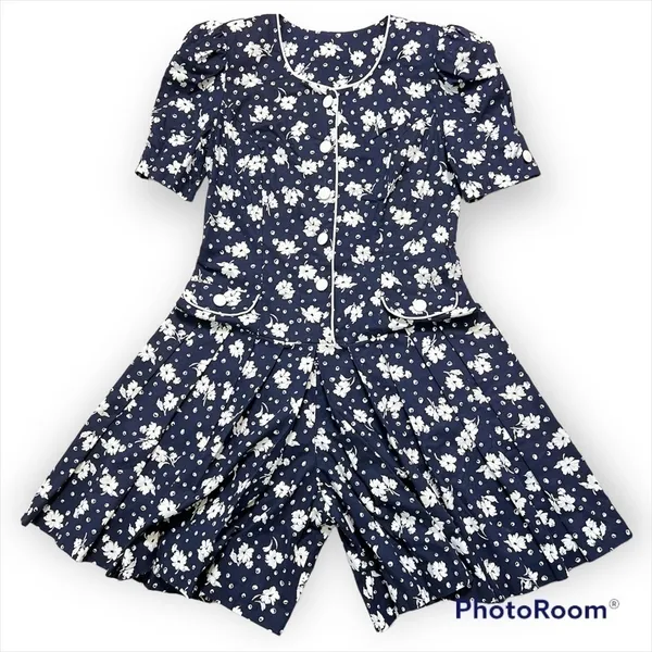 EJM ltd. Vintage 70’s-80’s floral print drop waist pliseé cotton romper, sz 12 - Image 2