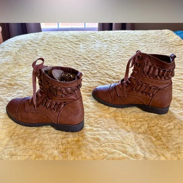 Brash Brown Marisol Lace Up Combat Boots - Image 4