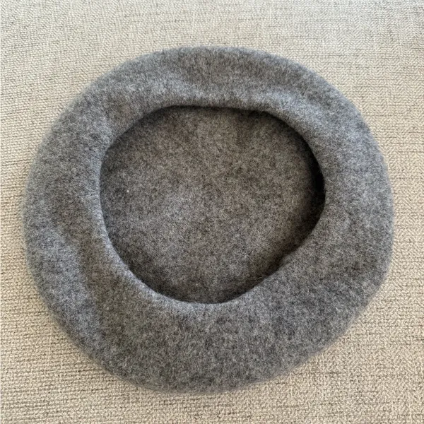 Women’s Gray Wool Beret - Image 2