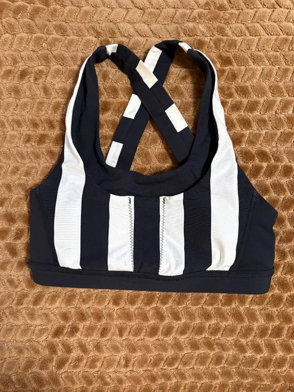 Like New Lululemon Run: Stuff Your Bra Sports Striped Black White Size 4 S - Image 2