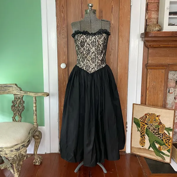 Vntg Gunne Sax Lace Corset Style Sweetheart Ruffled Strapless Gown 11/Modern 6 - Image 3