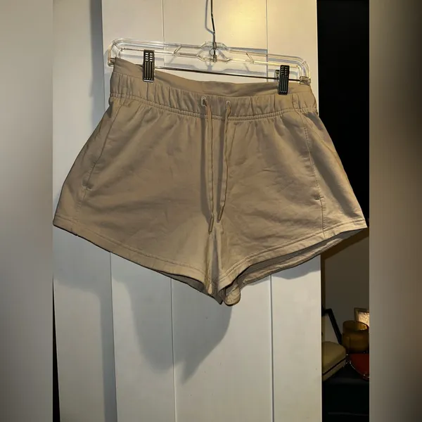 Lululemon Inner Glow High-Rise Short 3" - Mojave Tan - Image 2