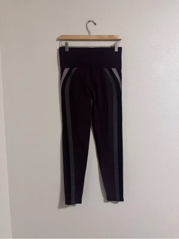 SPANX dark purple seamless shaping leggings - Image 3