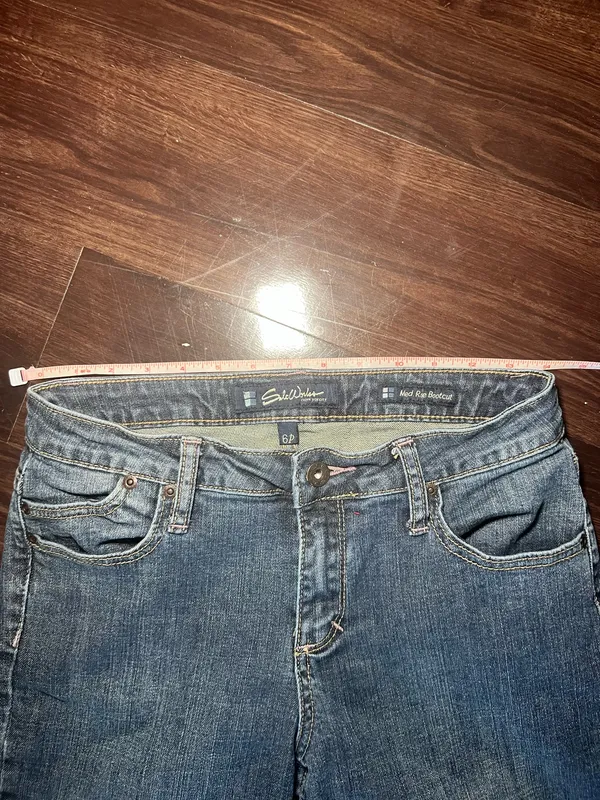 Saltworks Medium Rise Bootcut Blue Jeans Size 6P - Image 4