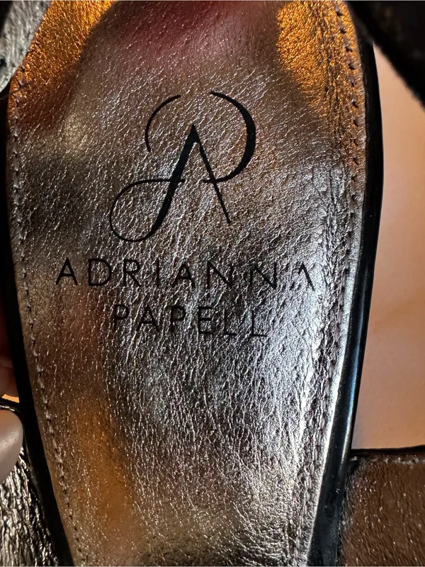 Adrianna Papell Black Leather Slingback Heels with Silver Pointed Cap - Image 10