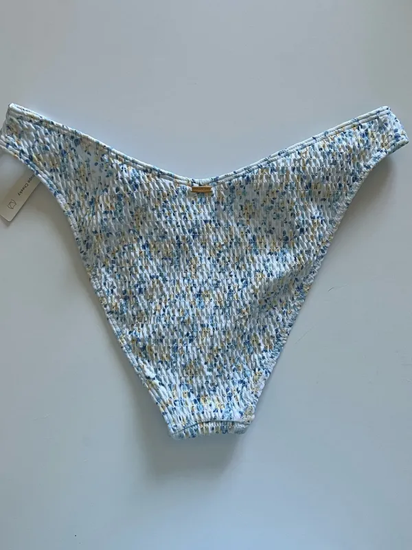 {Hollister} Brand New Floral Bikini Bottoms - Image 5