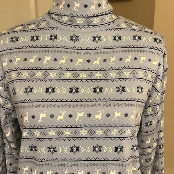Northcrest reindeer snowflake print turtleneck Size medium vintage - Image 2
