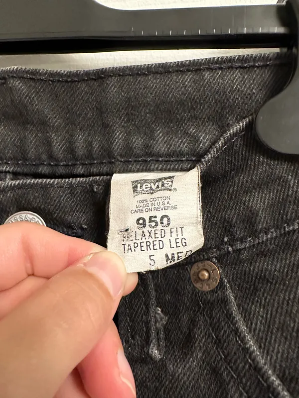 Levi’s Jeans 950 Relaxed Fit Tapered Leg - Image 2
