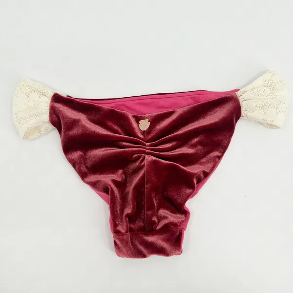 Cynababy Womens Velvet‎ Crochet Lace Trim Bikini Bottoms Size M ASO Hannah Davis - Image 9