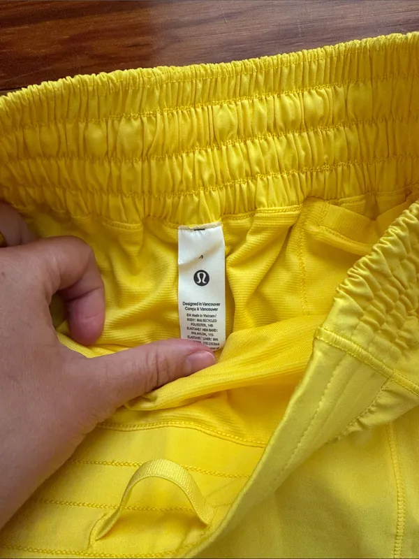 NWT Lululemon Hotty Hot Yellow High Rise Shorts 4” Lined - Image 3