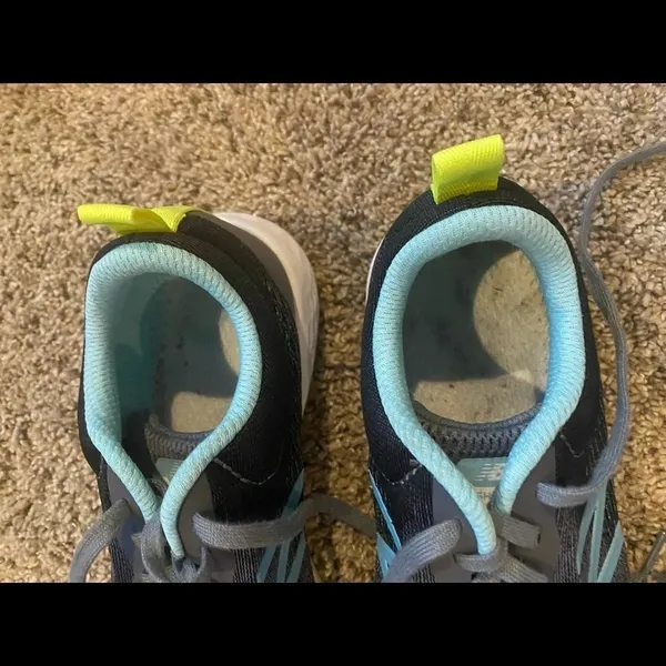 New balance sneakers - Image 3