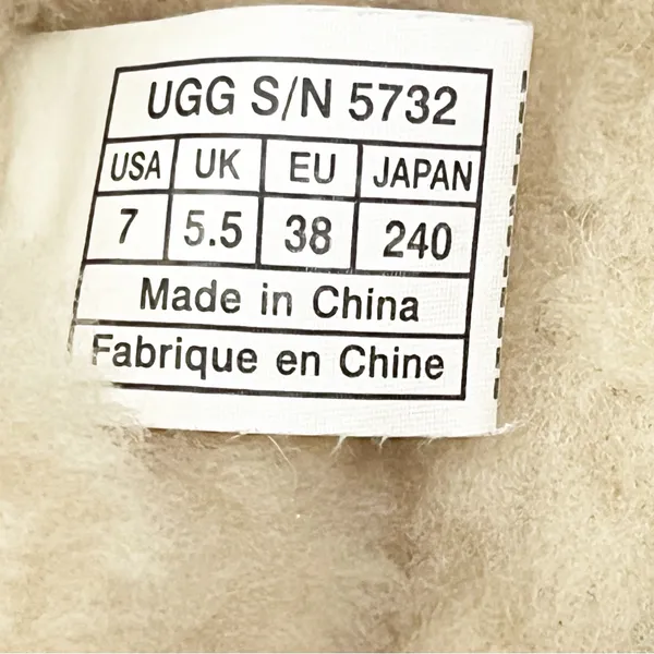UGG AUSTRALIA Ansley Black Waterproof Water Resistant Suede Lined Slippers 7 - Image 3