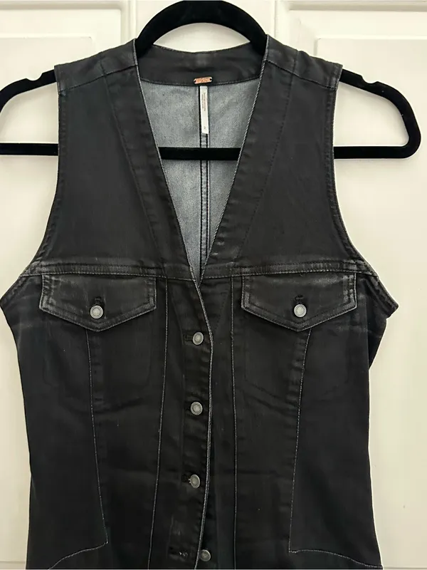 Free people wondering star Sleeveless Black Button-Front Denim Dress size 2 - Image 4