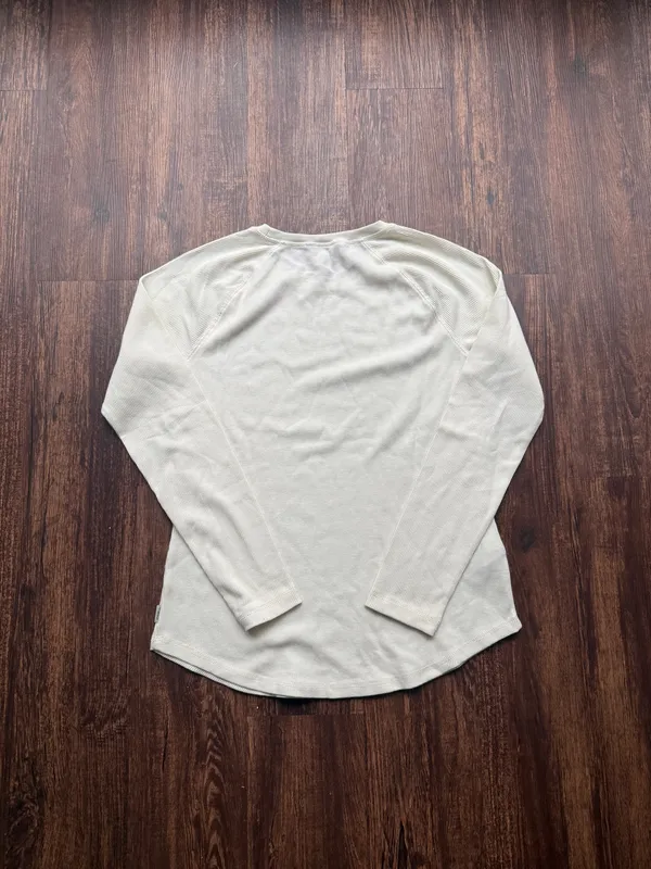 NWOT Eddie Bauer Women's Ivory Thermal Raglan Long Sleeve Waffle Knit Crew- M - Image 3