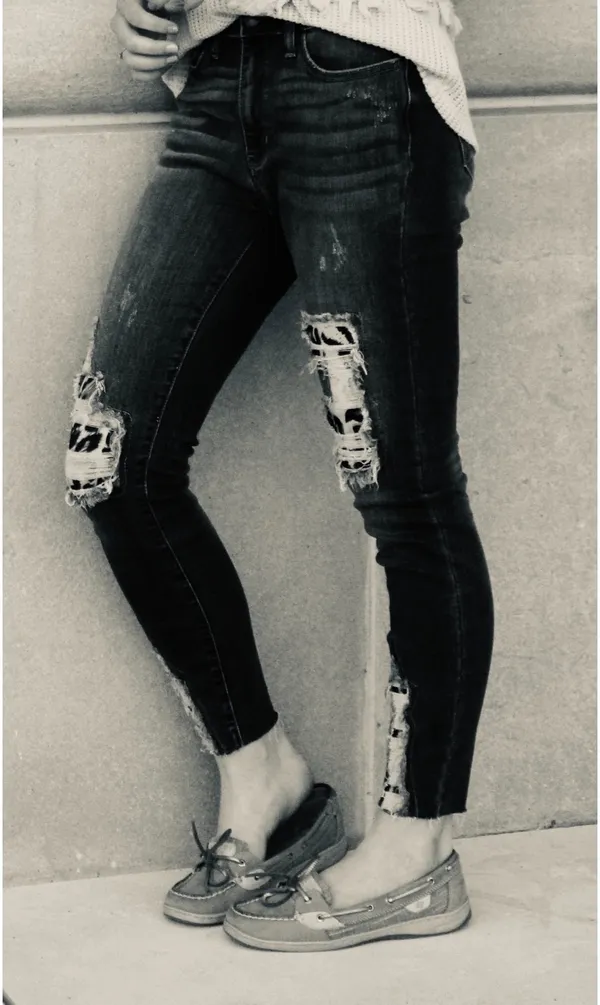 Judy Blue Ripped Skinny Jeans 5/27 - Image 2