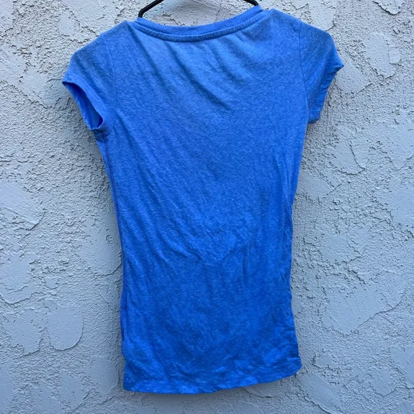 XS Aeropostale purple soft logo v neck tee - Image 3