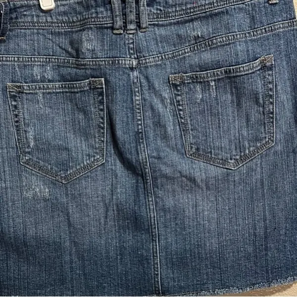 Y2k Denim‎ Distressed skirt size 14 - Image 3