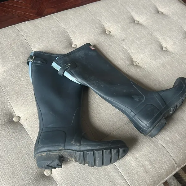Hunter Women's Original Tall  Boot in Navy Size 8 - Image 5
