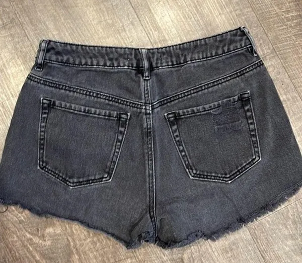PAC Sun high rise festival shorts black - Image 4