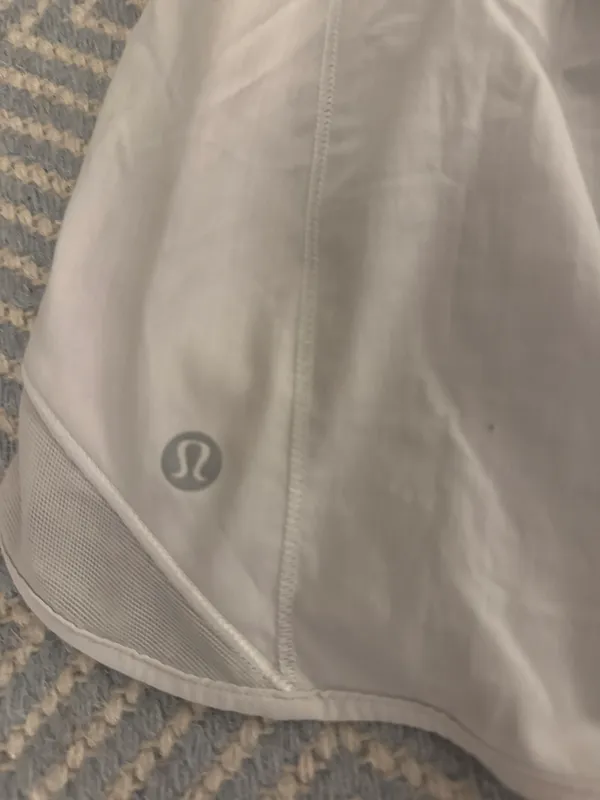 Lululemon Hotty Hot Shorts - Image 4