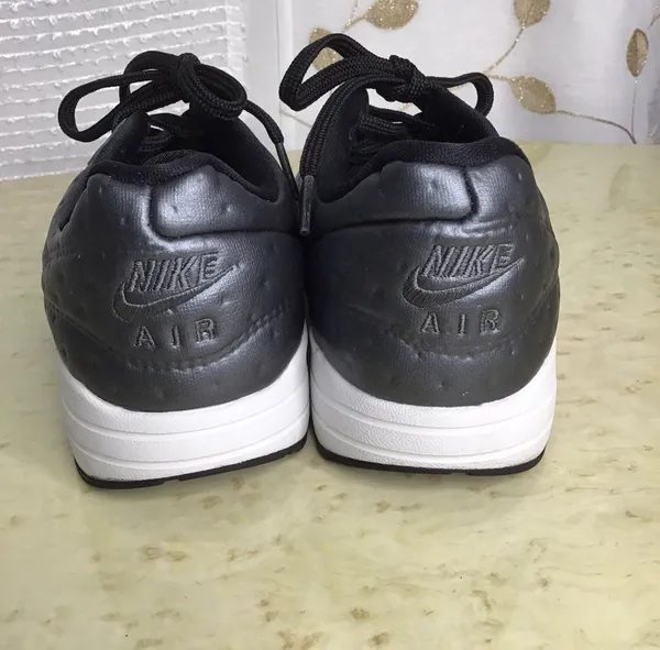 Nike Air Max 1 Ultra Premium Jacquard Sneakers Size 5.5 - Image 4