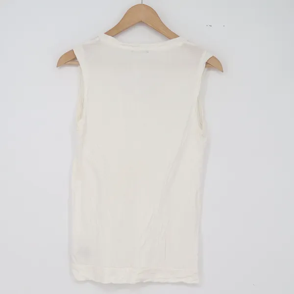 GAP Tank Top Women M White Scoop Neck Sleeveless Viscose Basic Excellent - Image 4