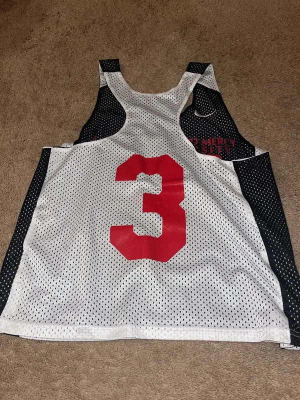 Nike Dri-Fit reversible lacrosse jersey in white and black, Gwynedd mercy university size medium - Image 2