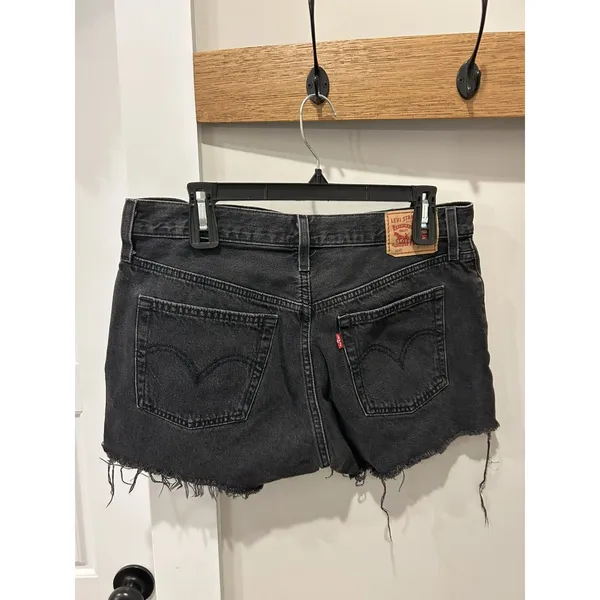 Levi's 501 Women Shorts Sz 28 Black Denim Original Fit High Rise Cutoff Jean w28 - Image 4