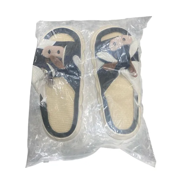 Unisex Cow Open Toe Slippers, Size 8.5 - Image 3