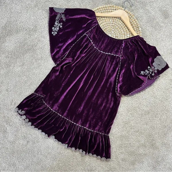 Sundance Embroidered Silk Blend Just Devine Tunic Top Purple Velvet Fairy Size M - Image 7