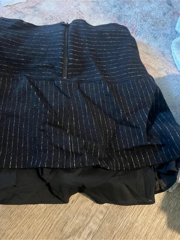 Alice + Olivia Black Pinstripe Tiered Peplum Skirt - Image 8