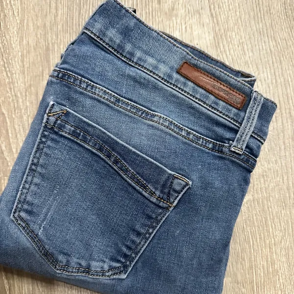 •EXPRESS• MID RISE SKINNY JEANS - Image 3