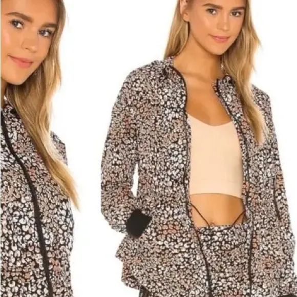 Free People Movement Run Wild Jacket in Leopard Size‎ Medium EUC - Image 2
