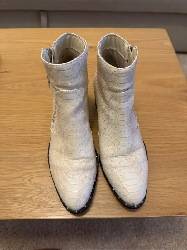 Fergalicious Textured Cream Ankle Boots with Side Zip - Image 3