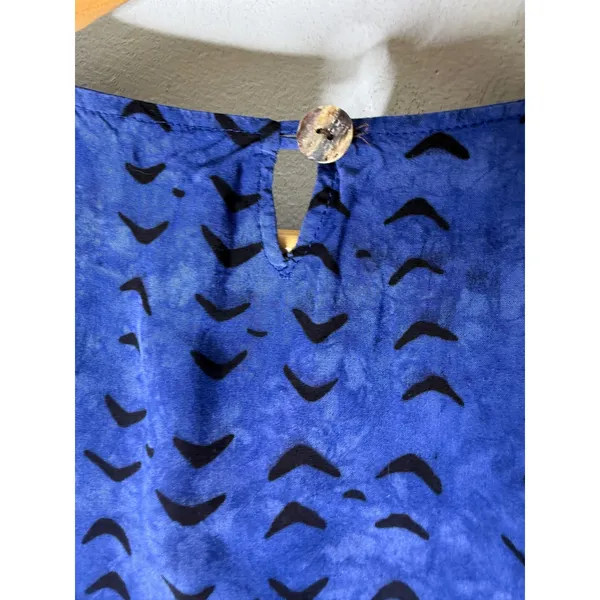 NTCO nomadic traders blue‎ black print shift mini dress rayon size medium Blue - Image 4