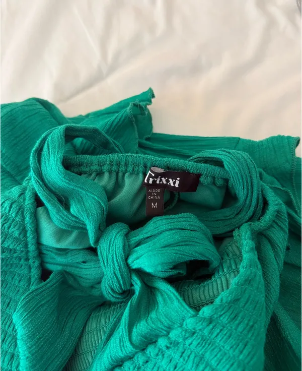 Boutique Green Dress - Image 3