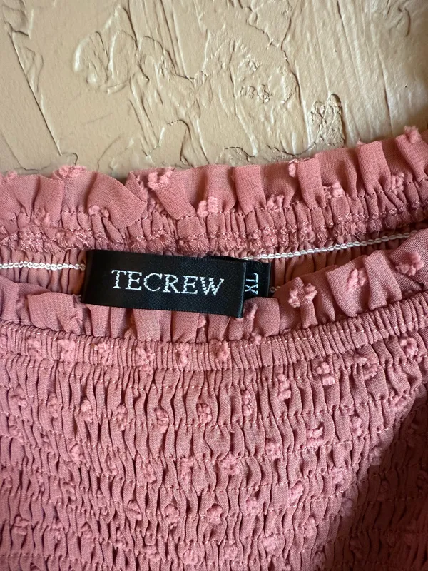 Pink ruffle Tecrew dress with puff sleeves - Image 2