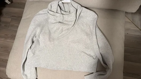 Lululemon Scuba Half-Zip M/L - Image 3