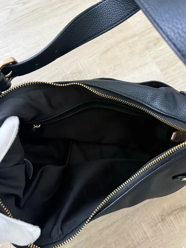 Izzie Fiorelli Black Shoulder Bag - Image 2