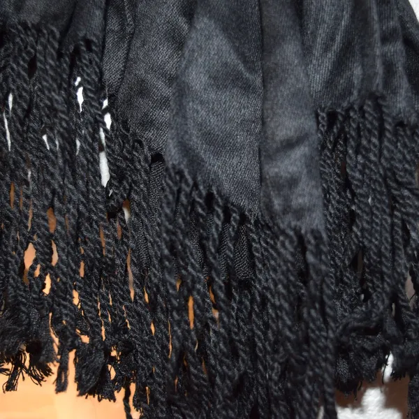 NWT New Directions Solid Black Shimmery Pashmina Scarf, Fringed - Image 4