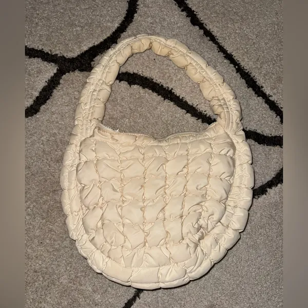 Amazon Cream Quilted Shoulder Bag with Crescent Shape - Image 3