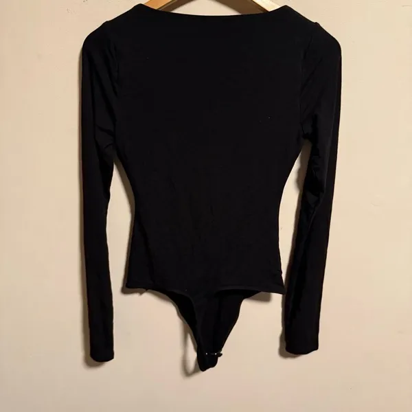 GOOD AMERICAN Stretch Jersey U Ring Bodysuit Long Sleeve Black- Size Medium (2) - Image 5