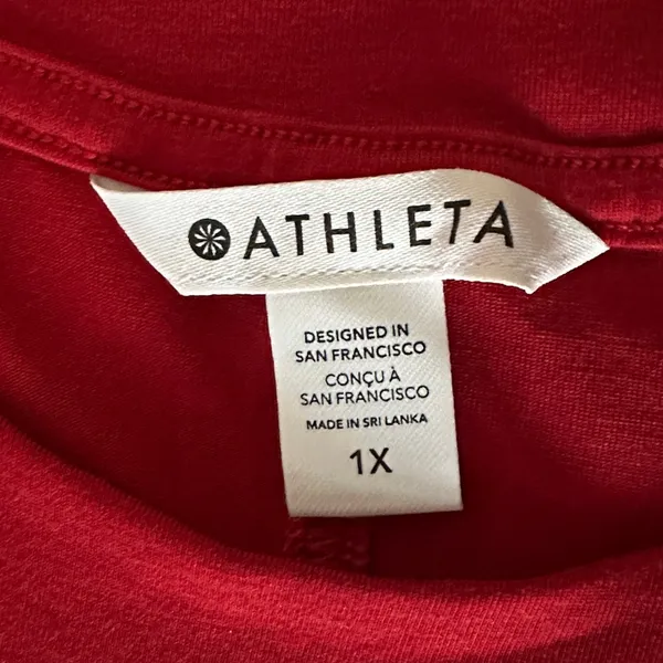 Athleta Women’s Red Crew Neck Top size 1X - Image 5