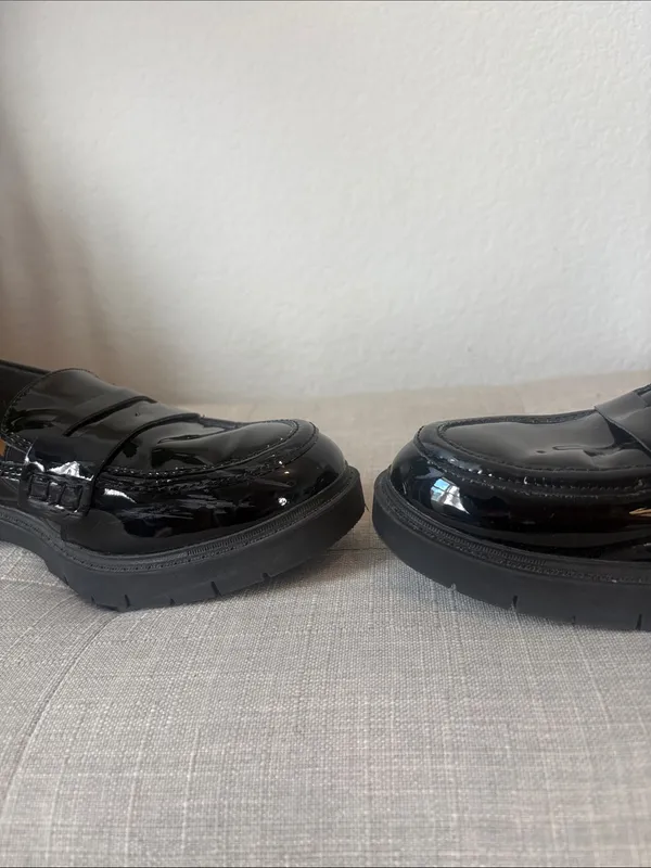 Clark’s women’s Black Patent Leather Penny Loafers 8 - Image 8