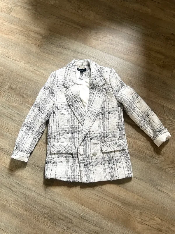 NEW Forever 21 set of tweed blazer and skirt size Small. - Image 3