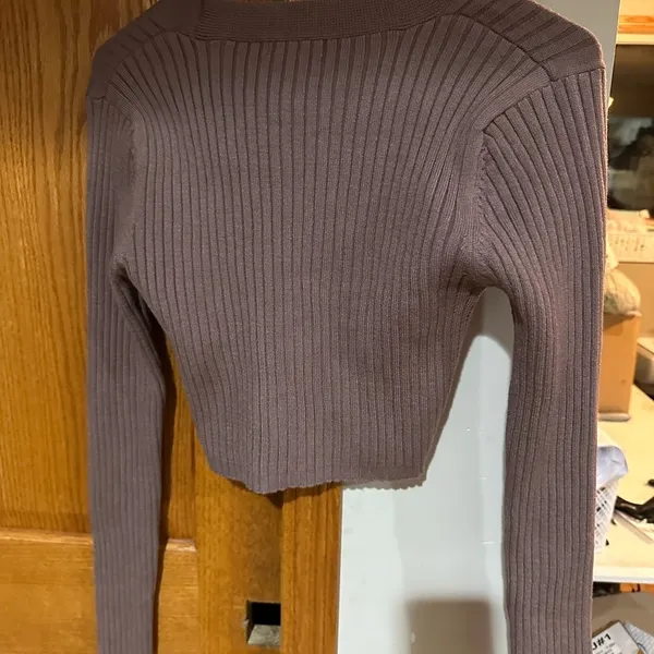 Aster Ribbed Knit Cropped Cardigan in Chocolate Brown Size L - Image 2