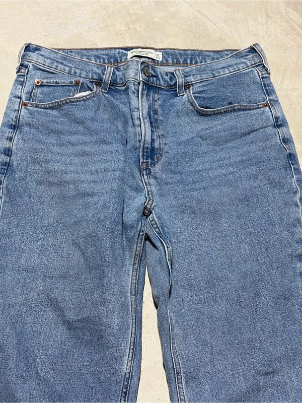 Abercrombie & fitch ankle straight ultra high rise 32 short - Image 2