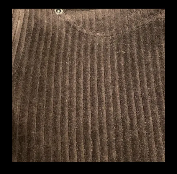 HUE Brown velvet corduroy thick ribbed leggings - Size Small Tall. Gently warn & excellent condition. Velvet corduroy Ribbed black leggings. Real back pockets. Measurements approximately 13” waste not fully stretched out x 9” rise x 42” long x 32” inseam. None smoking home. Priced to sell at as is condition. Don’t like my price make reasonable offer! - Image 6
